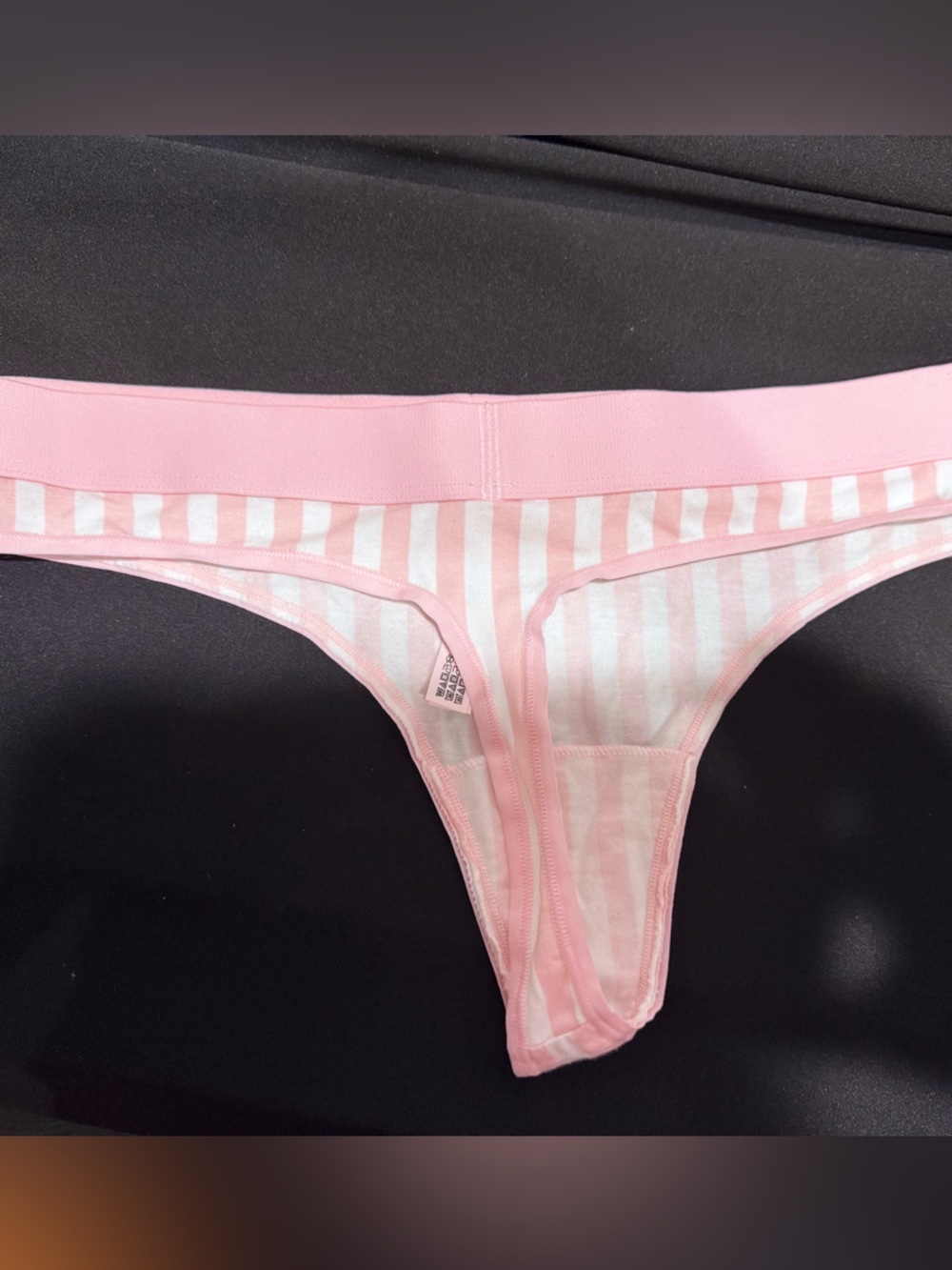 Victoria's Secret Pink & White Striped Bralette with Logo Patch - Picture 4 of 8